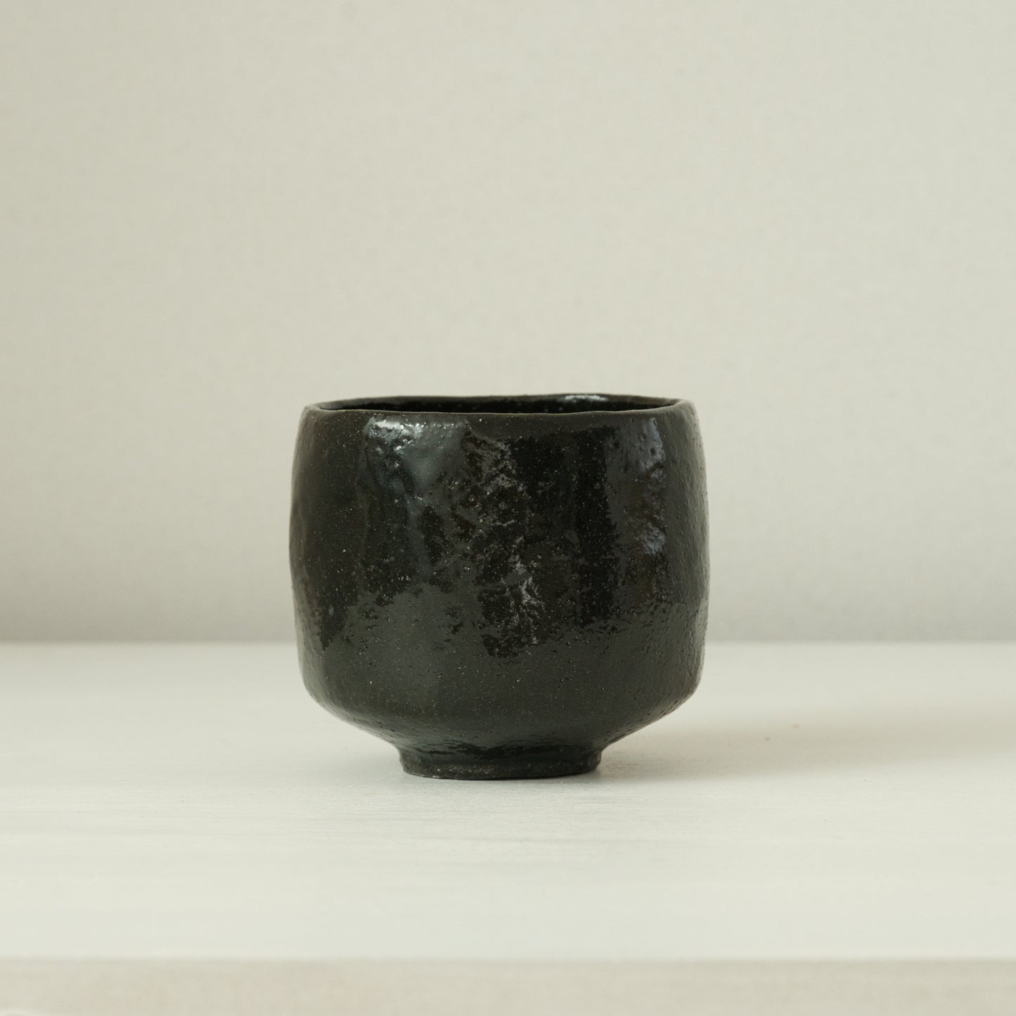 YN21 黒釉茶碗 矢野直人