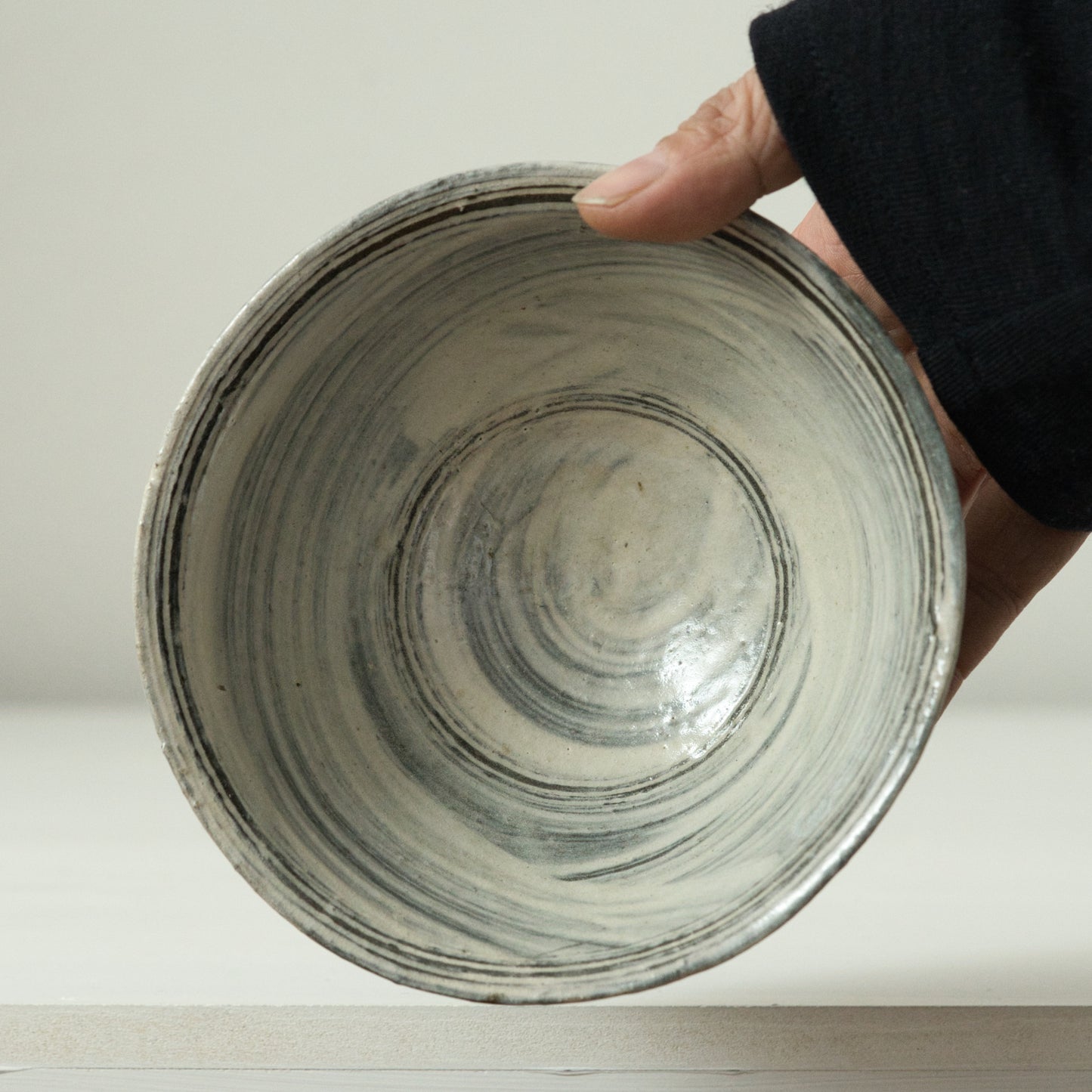 YN34矢野直人 絵刷毛目茶碗