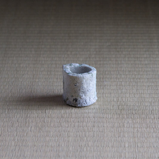 UXTY14 辻村唯 自然釉細蓋置