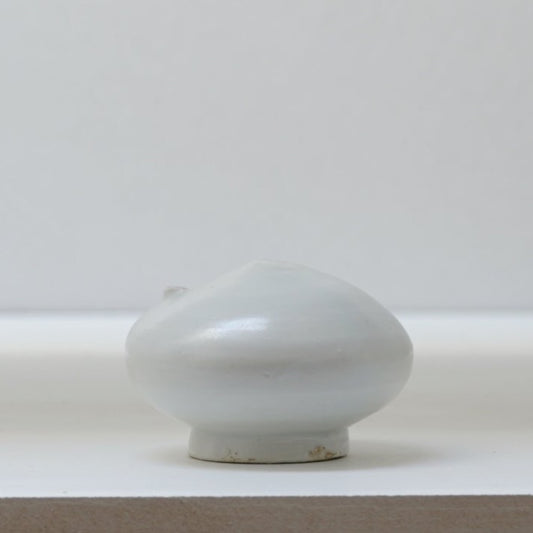 AI27 白磁水滴 伊藤明美