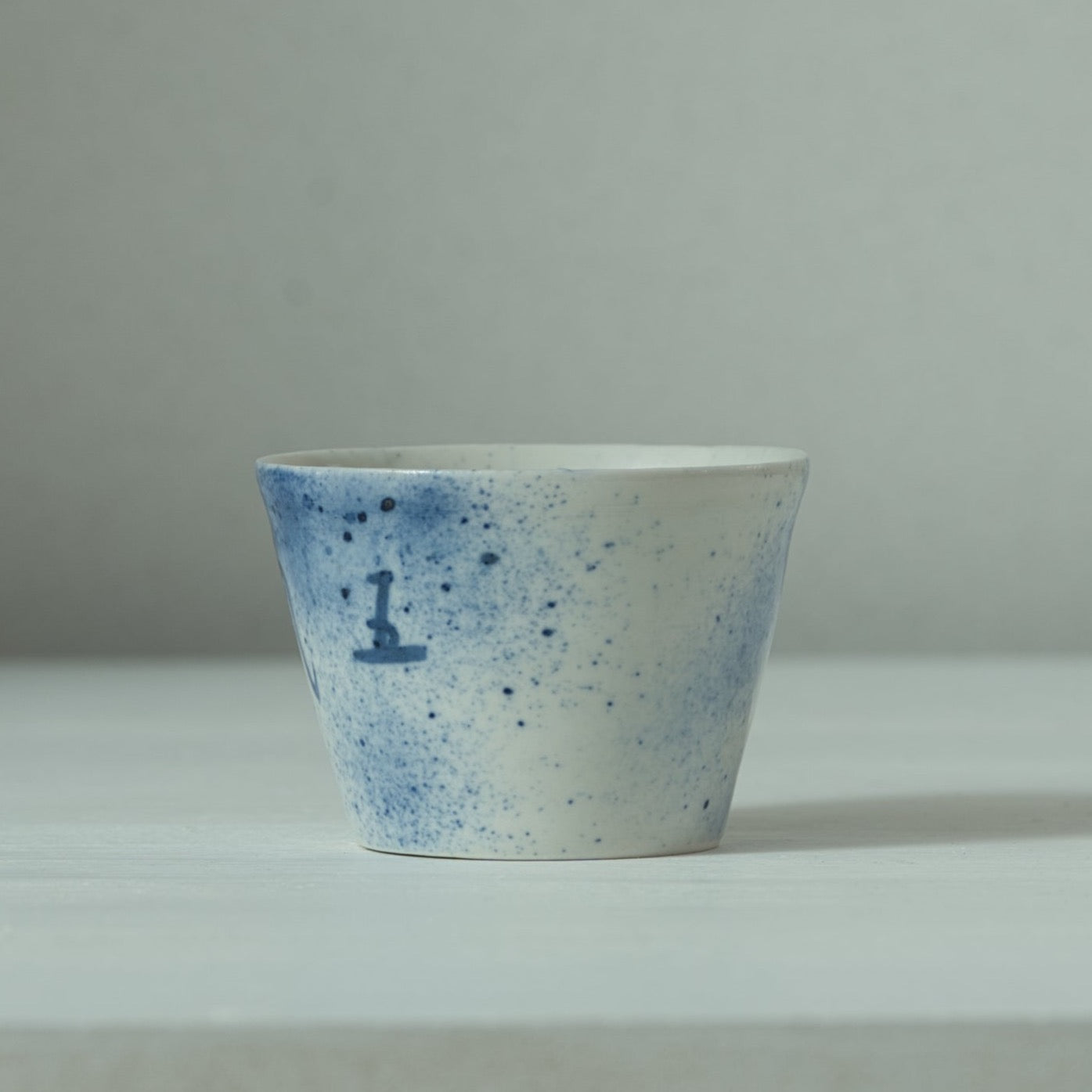 AI16A 吹墨五風十雨猪口 伊藤明美