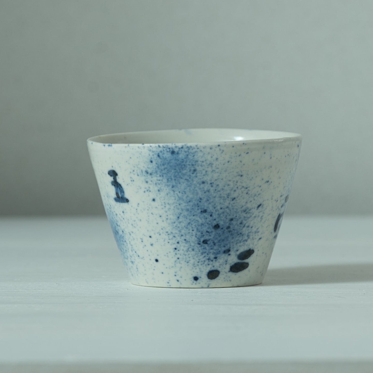 AI16B 吹墨五風十雨猪口 伊藤明美