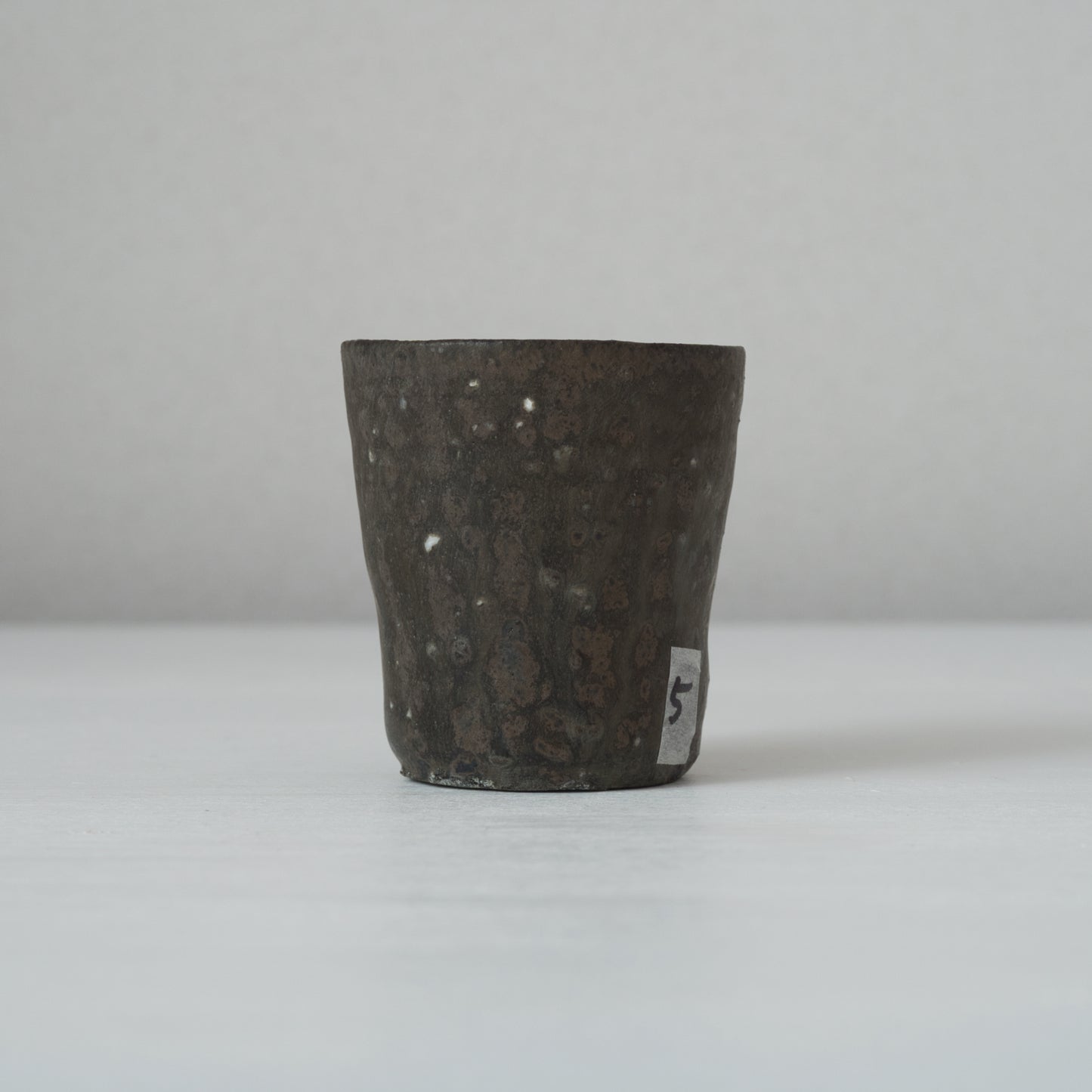 ko.KY05.0 梶原靖元 黒出豹杯