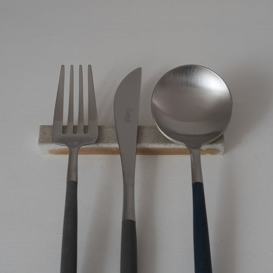 TS11 白磁カトラリーレスト 竹下鹿丸