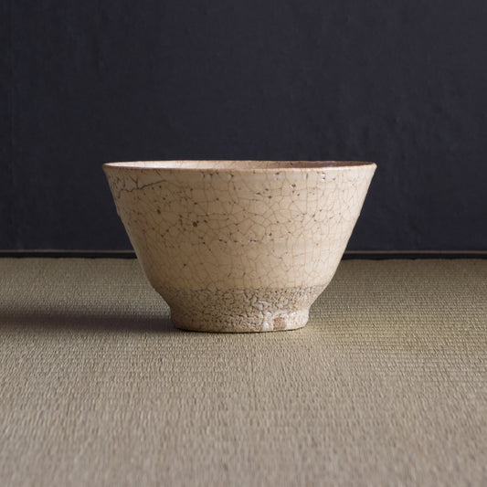 大道刷毛目茶盌