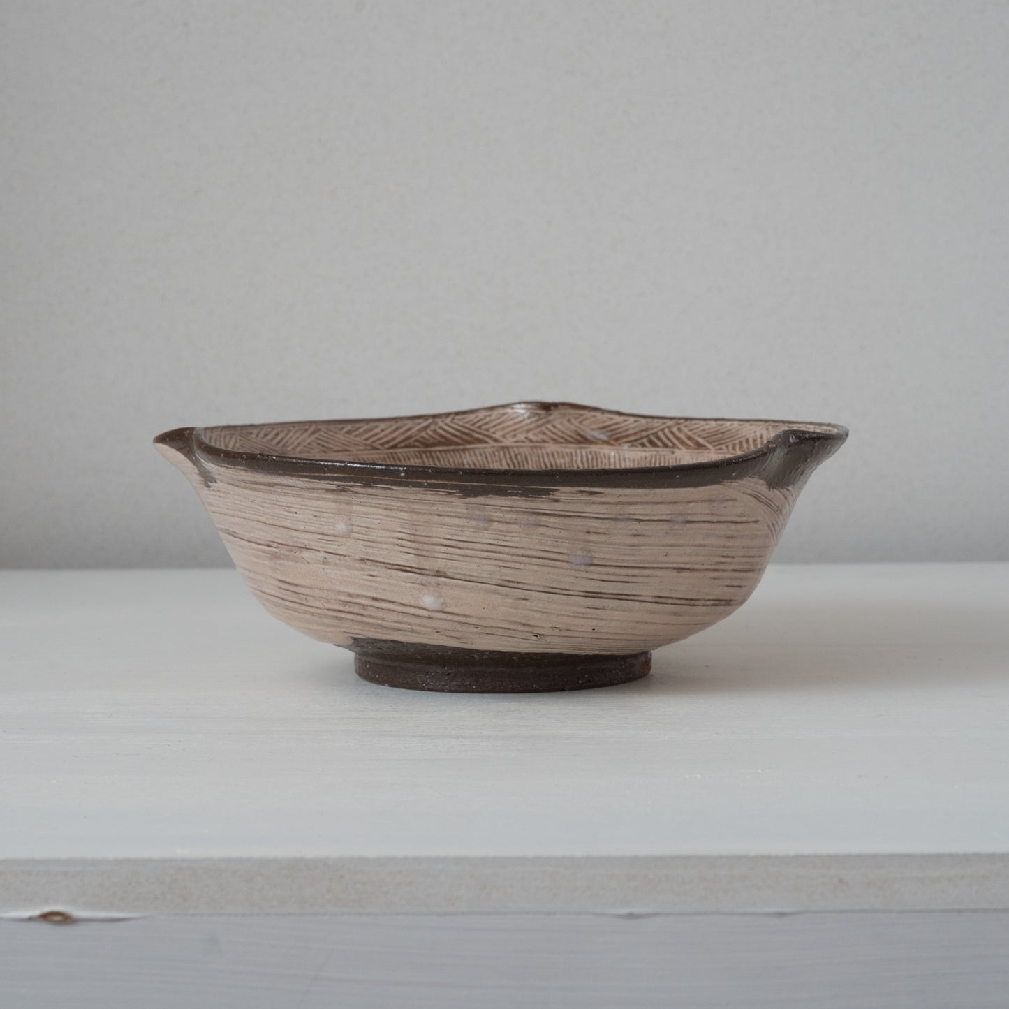 YT19 三島鉢 吉野桃李