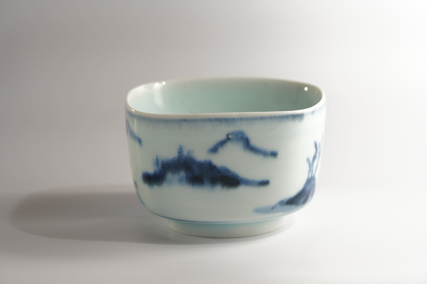 MM10(#10) 山水文角形碗 宮岡麻衣子