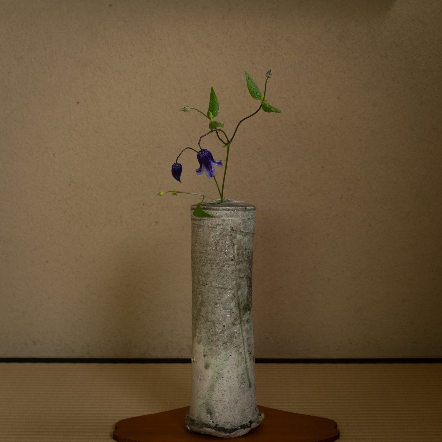 辻村唯　自然釉筒花入