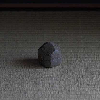 UXKY6 梶原靖元 備前唐津香合