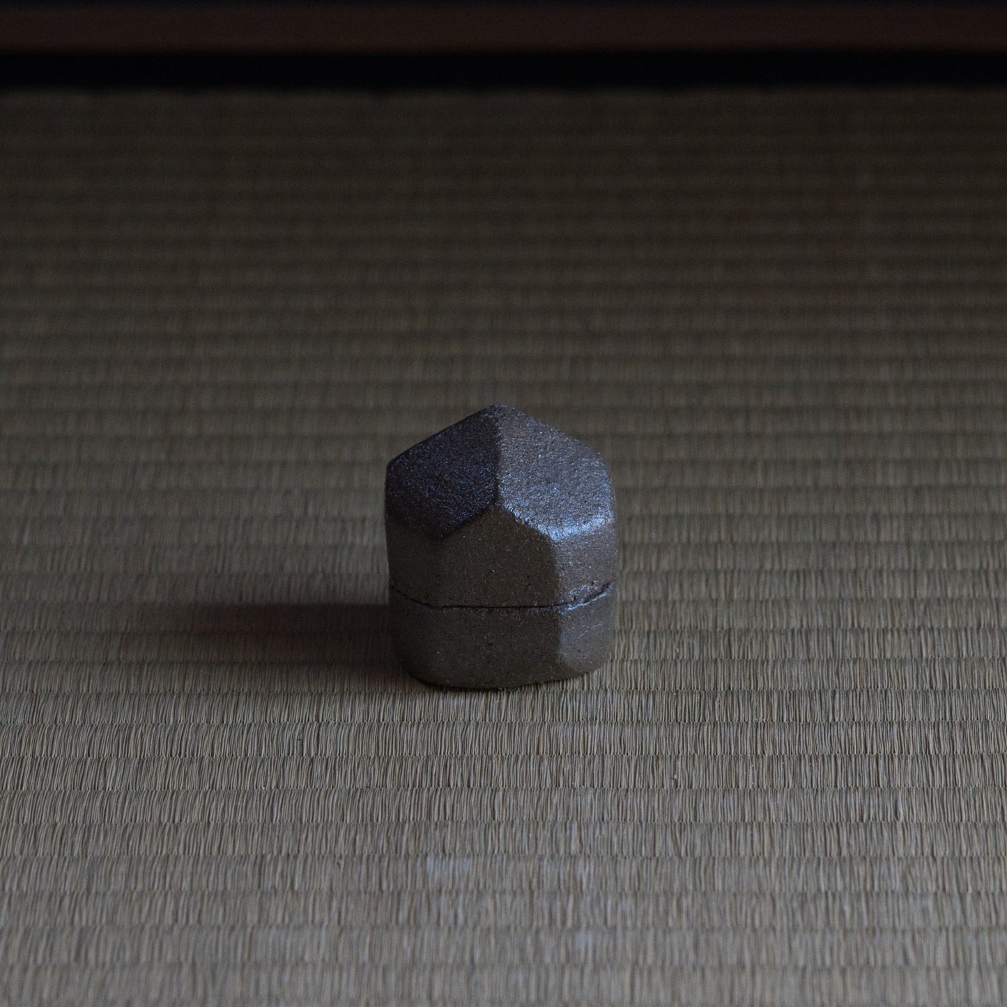 UXKY6 梶原靖元 備前唐津香合