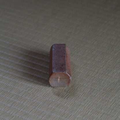 UXKY5 梶原靖元 備前唐津香合