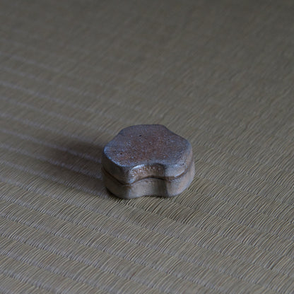 UXKY4 梶原靖元 備前唐津香合