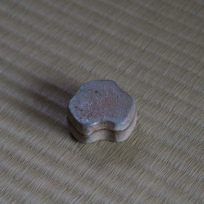 UXKY4 梶原靖元 備前唐津香合