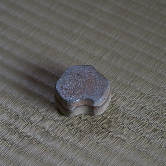 UXKY4 梶原靖元 備前唐津香合