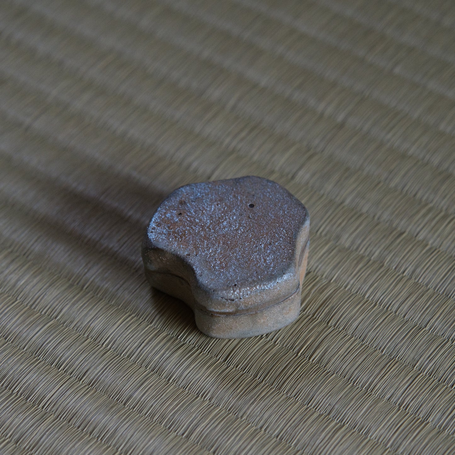 UXKY4 梶原靖元 備前唐津香合