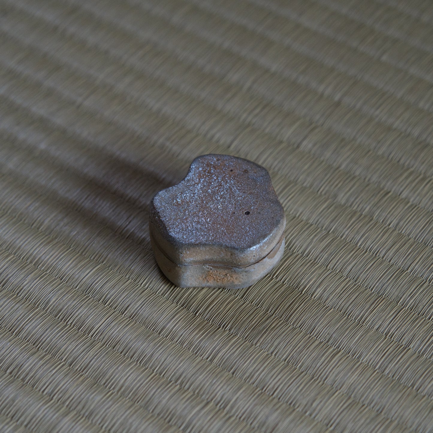 UXKY4 梶原靖元 備前唐津香合