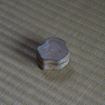 UXKY4 梶原靖元 備前唐津香合