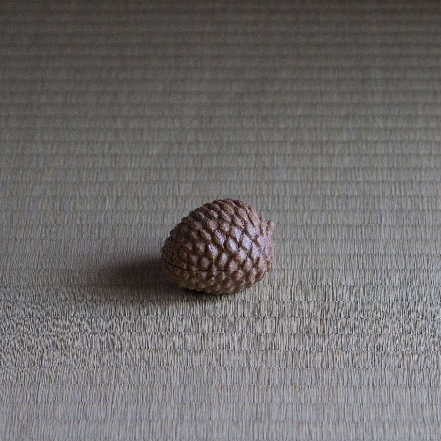 UXIA11 伊藤明美 松ぼっくり香合