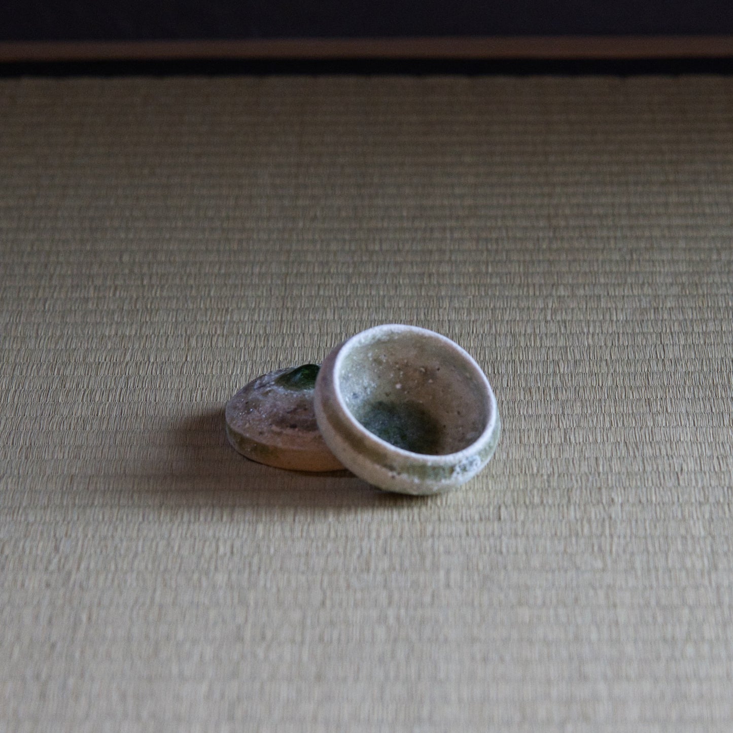 UXTY3 辻村唯 自然釉香合