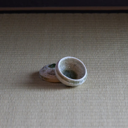 UXTY3 辻村唯 自然釉香合