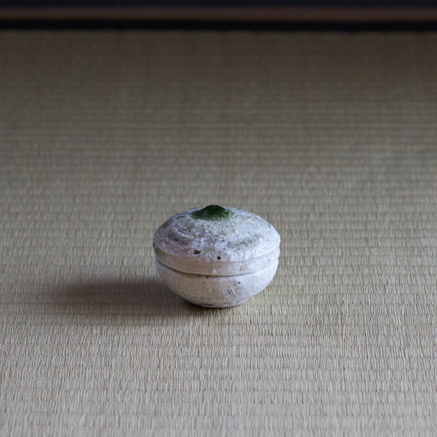 UXTY3 辻村唯 自然釉香合