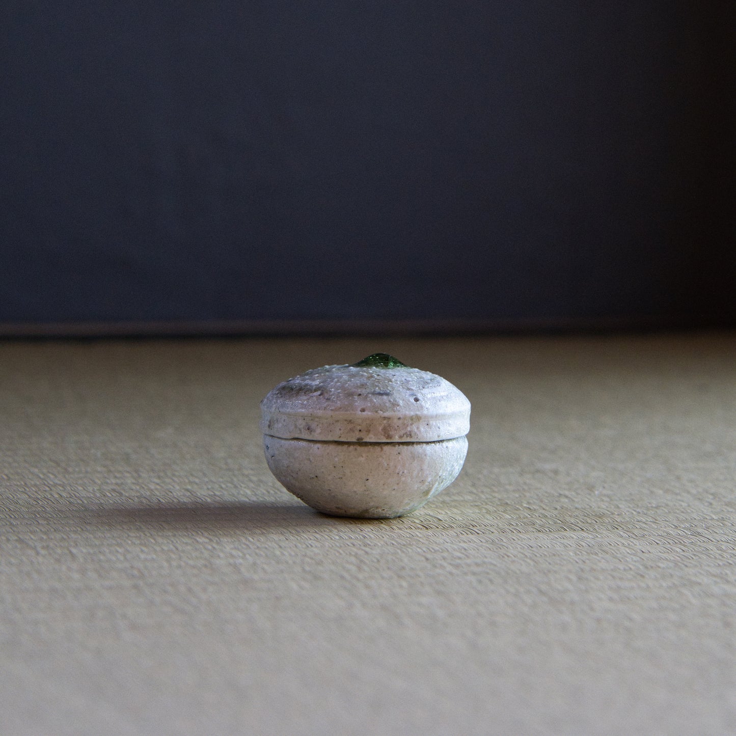 UXTY3 辻村唯 自然釉香合