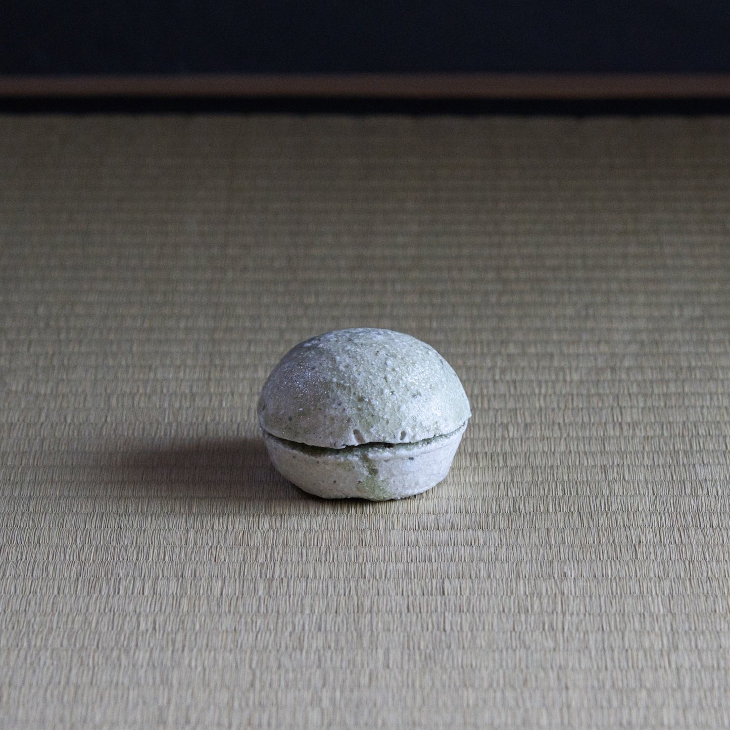 UXTY4 辻村唯 自然釉香合