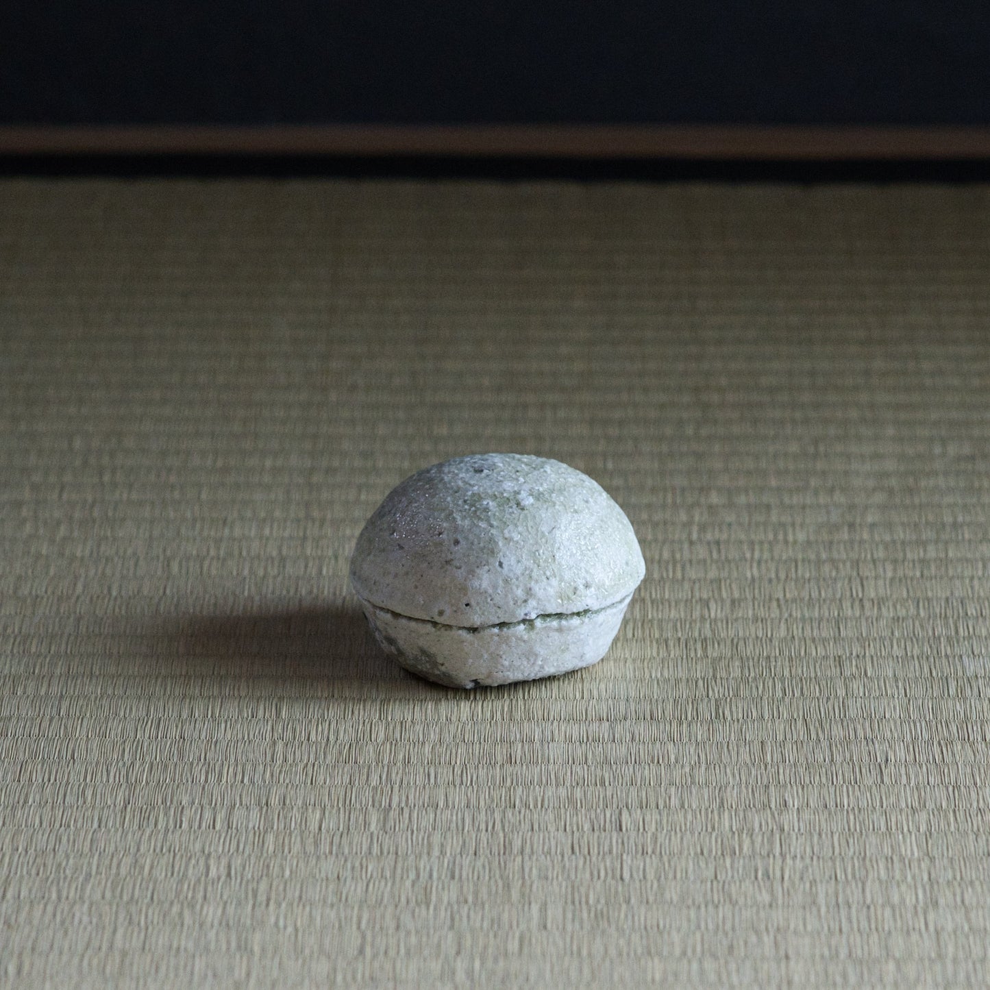 UXTY4 辻村唯 自然釉香合