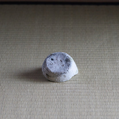 UXTY4 辻村唯 自然釉香合