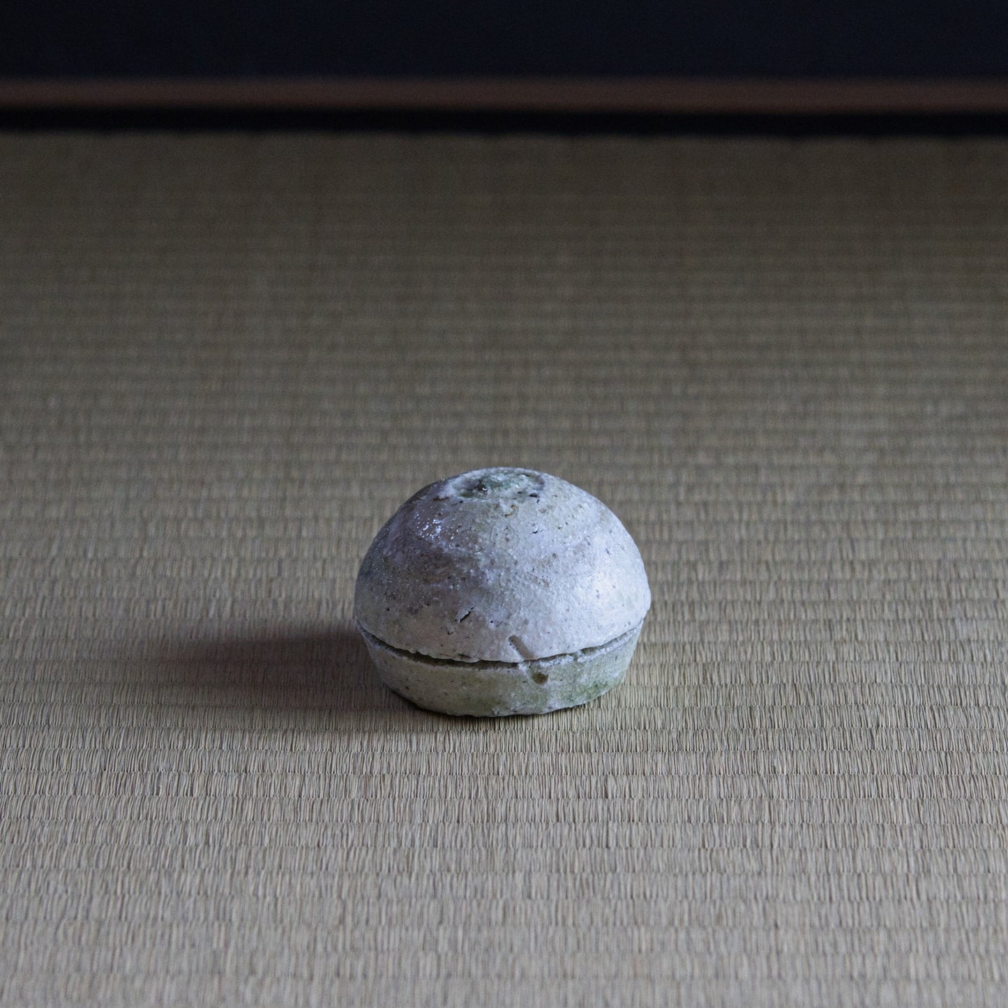 UXTY5 辻村唯 自然釉香合