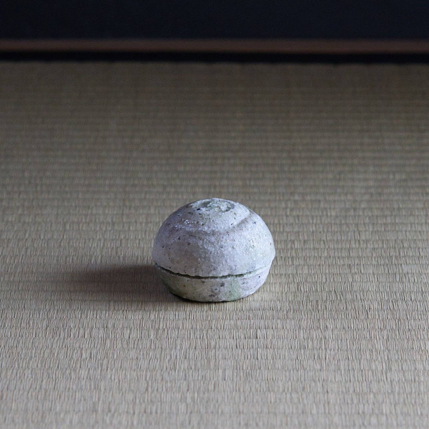 UXTY5 辻村唯 自然釉香合