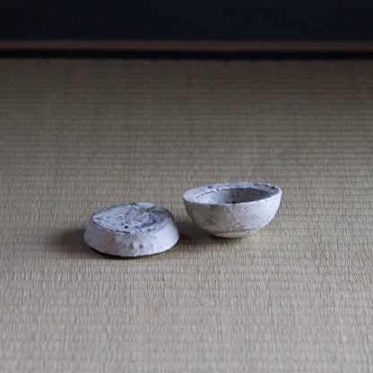 UXTY5 辻村唯 自然釉香合