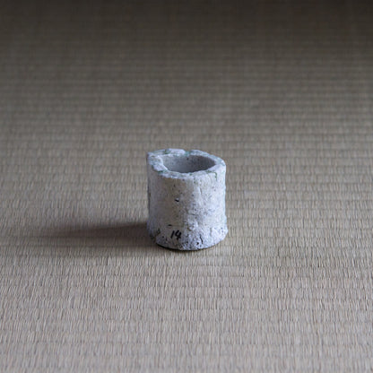 UXTY14 辻村唯 自然釉細蓋置