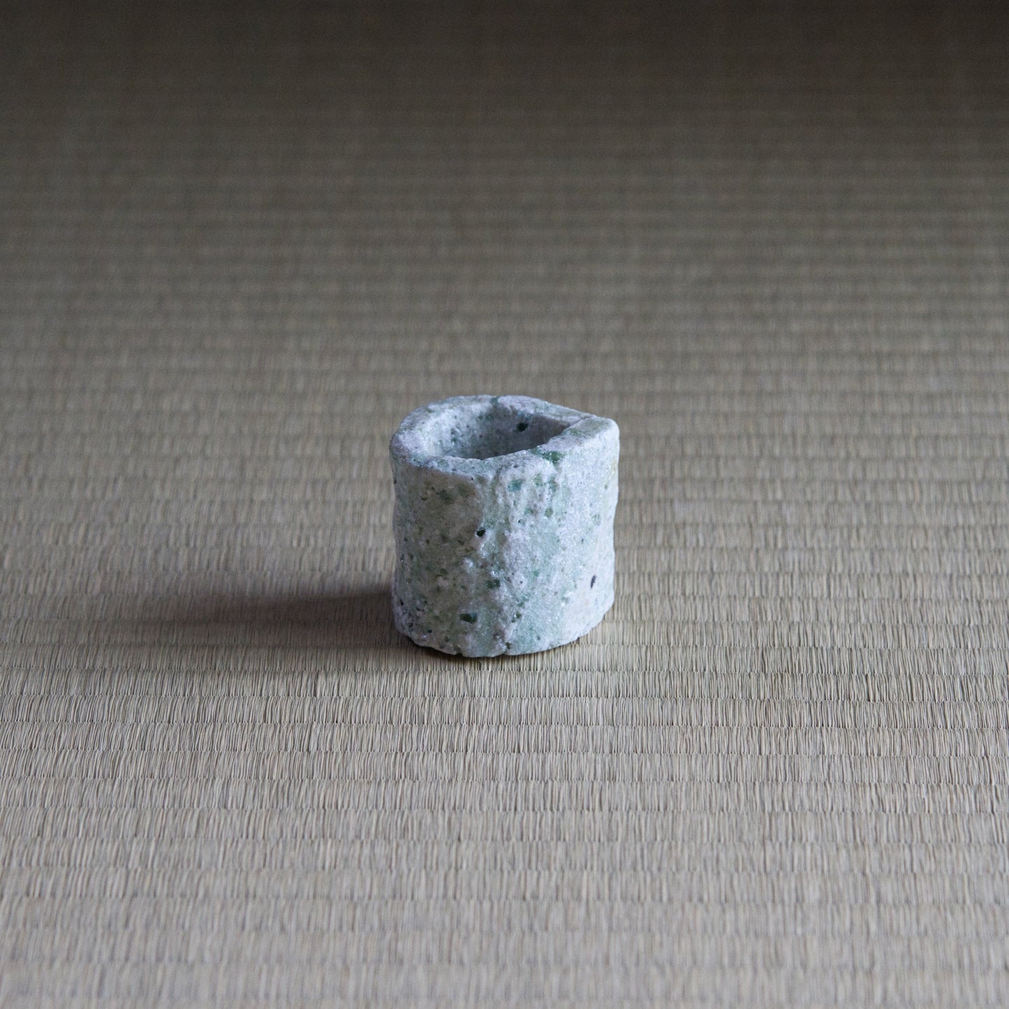辻村唯　自然釉蓋置