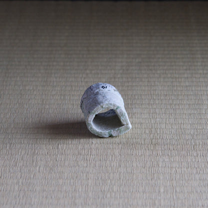 UXTY14 辻村唯 自然釉細蓋置