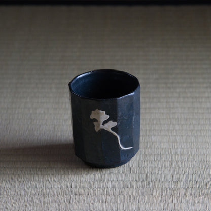 UXSM2 志村睦彦 黒釉白泥雲文火入