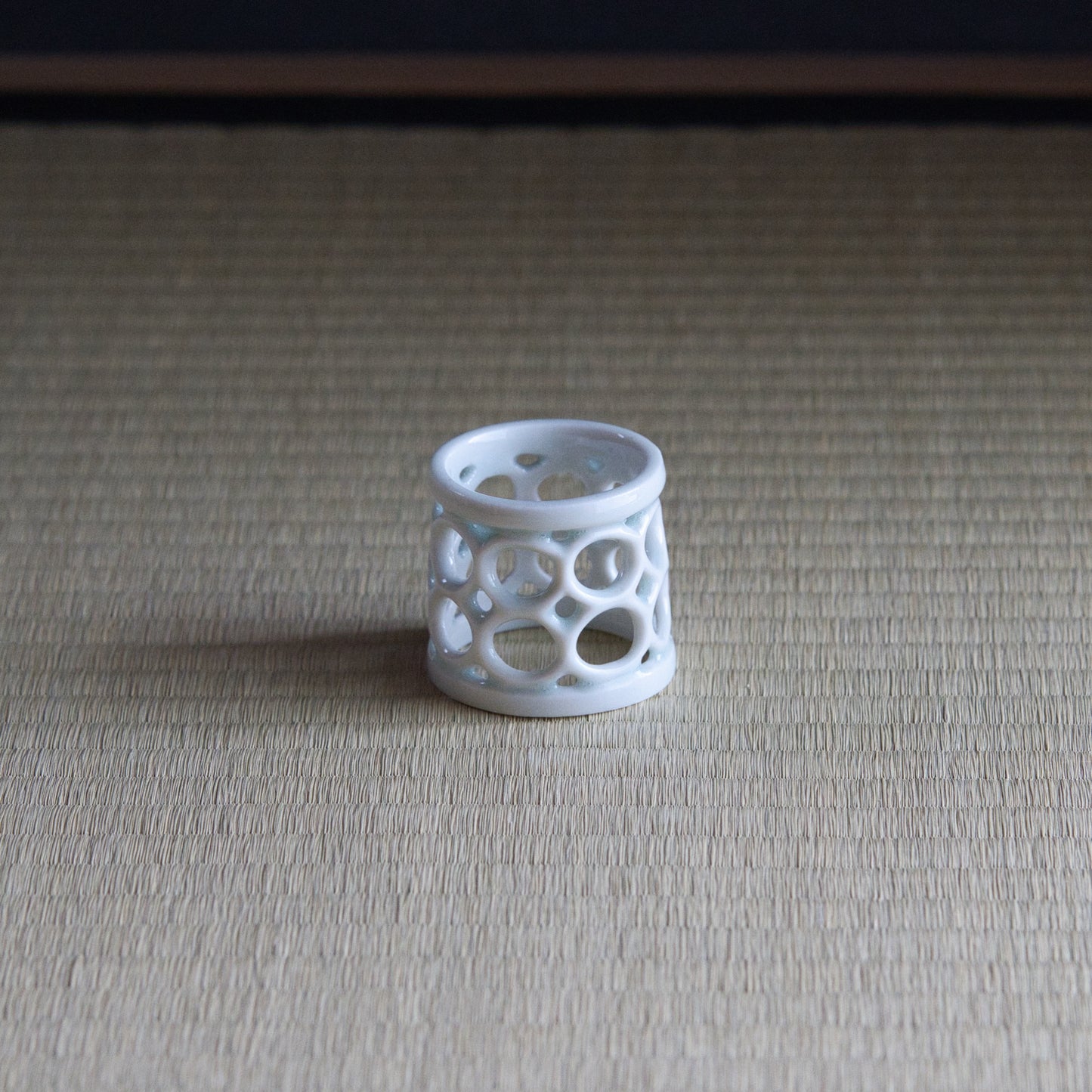 UXSM5 志村睦彦 白磁丸蓋置