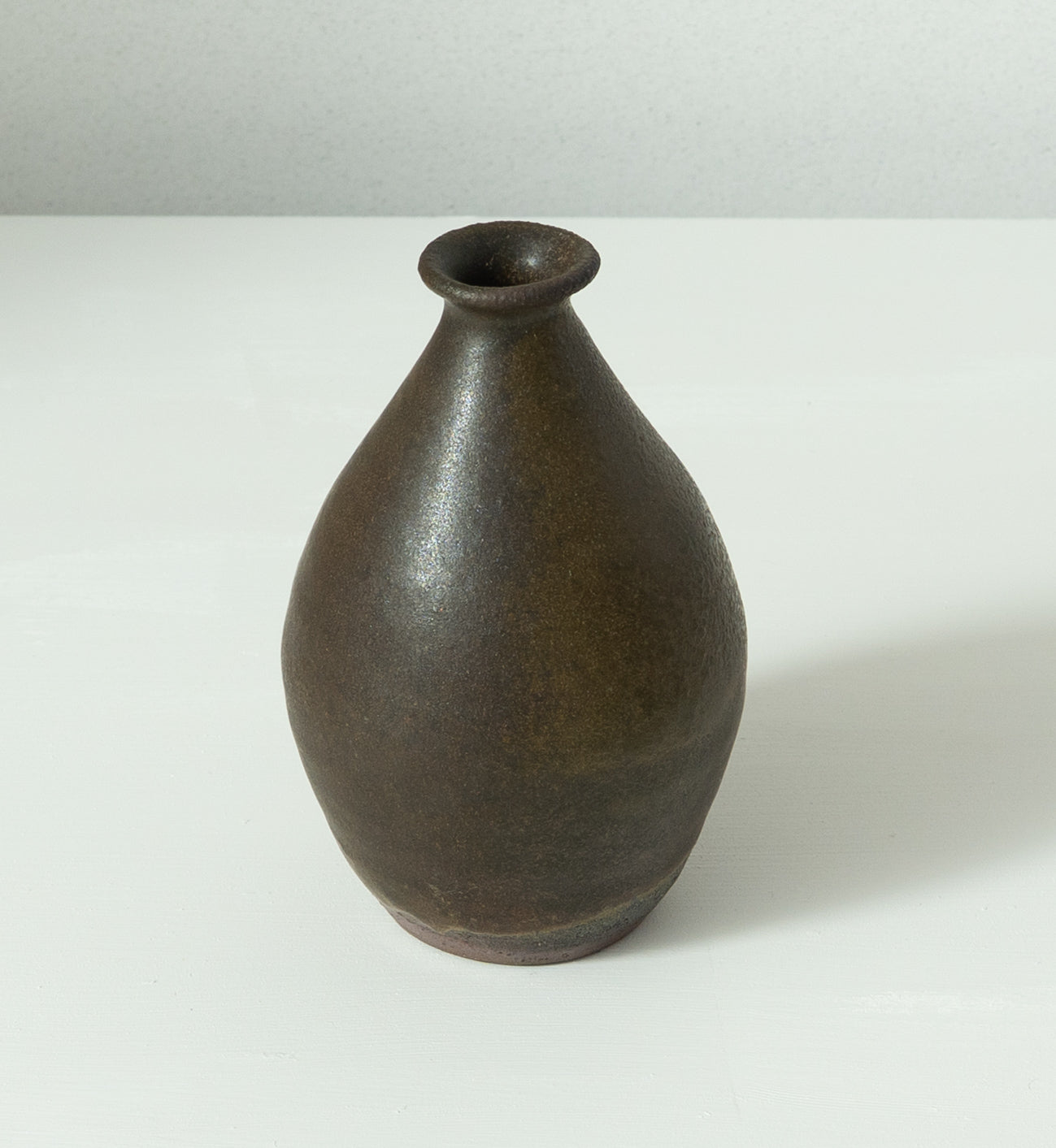 Rui Mito: Kuro-Karatsu Tokkuri (Sake Bottle)