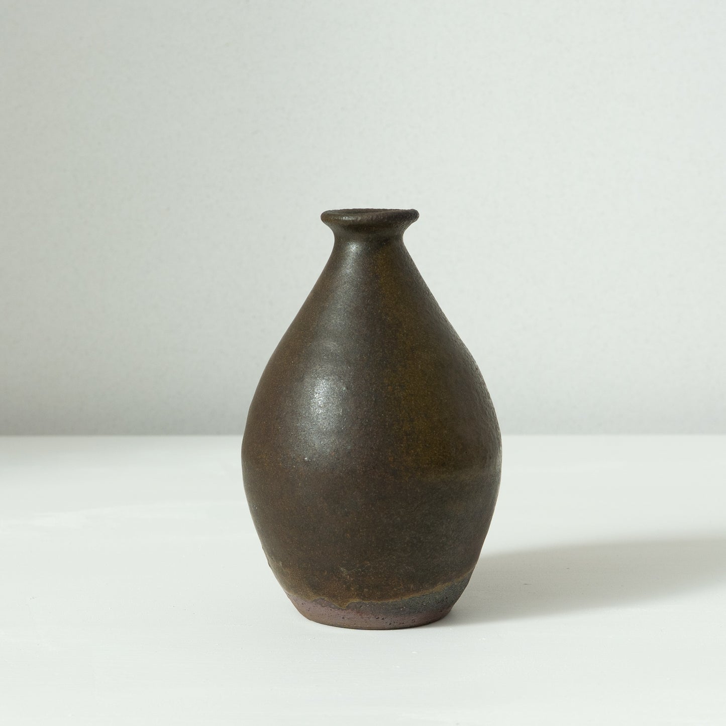 Rui Mito: Kuro-Karatsu Tokkuri (Sake Bottle)