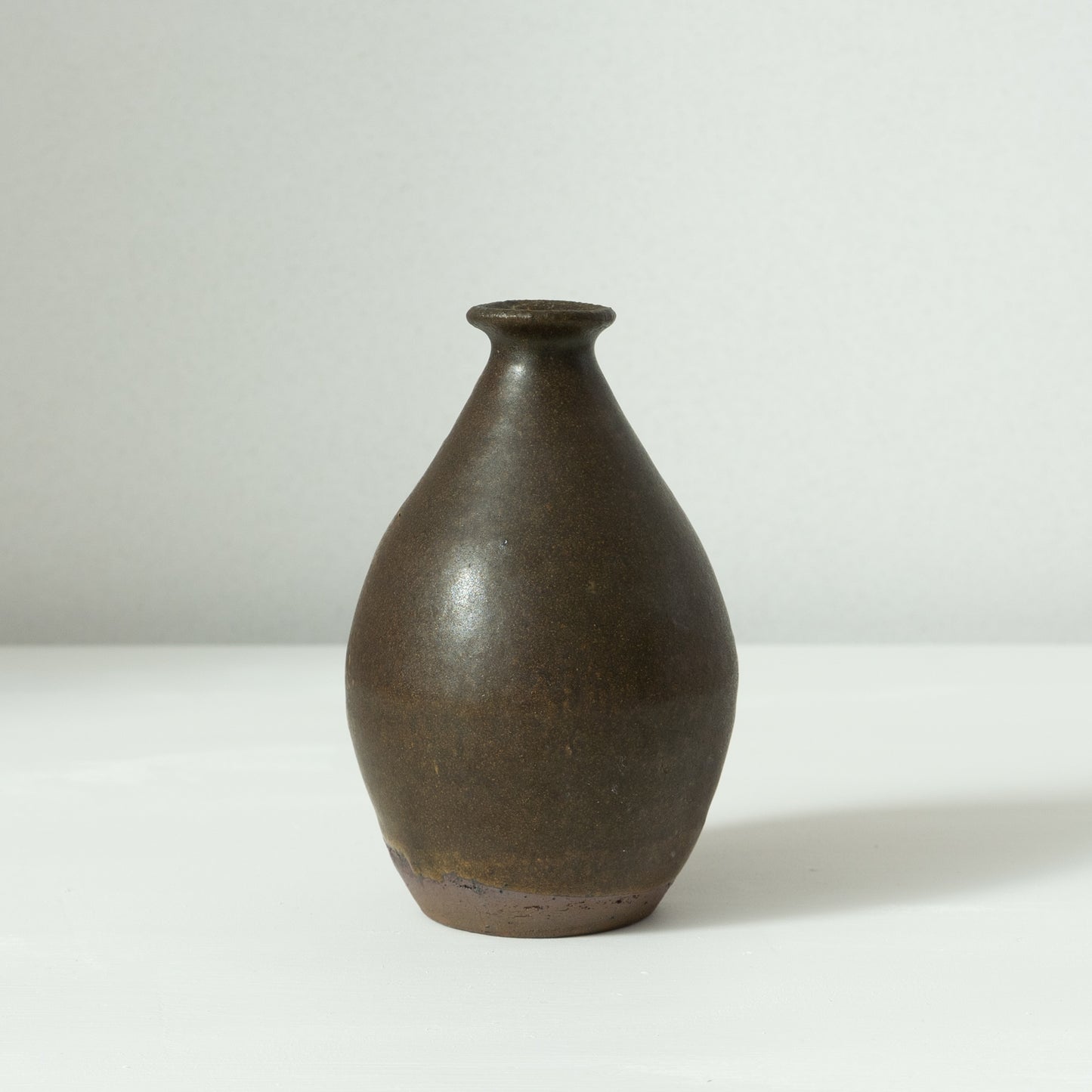 Rui Mito: Kuro-Karatsu Tokkuri (Sake Bottle)