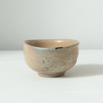 三藤るい　堅手小服茶碗