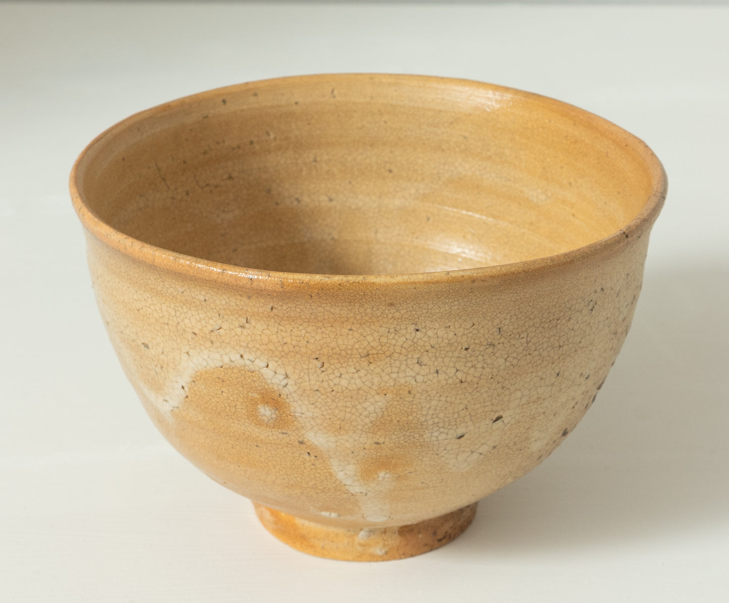 内村慎太郎　玉子手茶盌