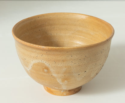 内村慎太郎　玉子手茶盌