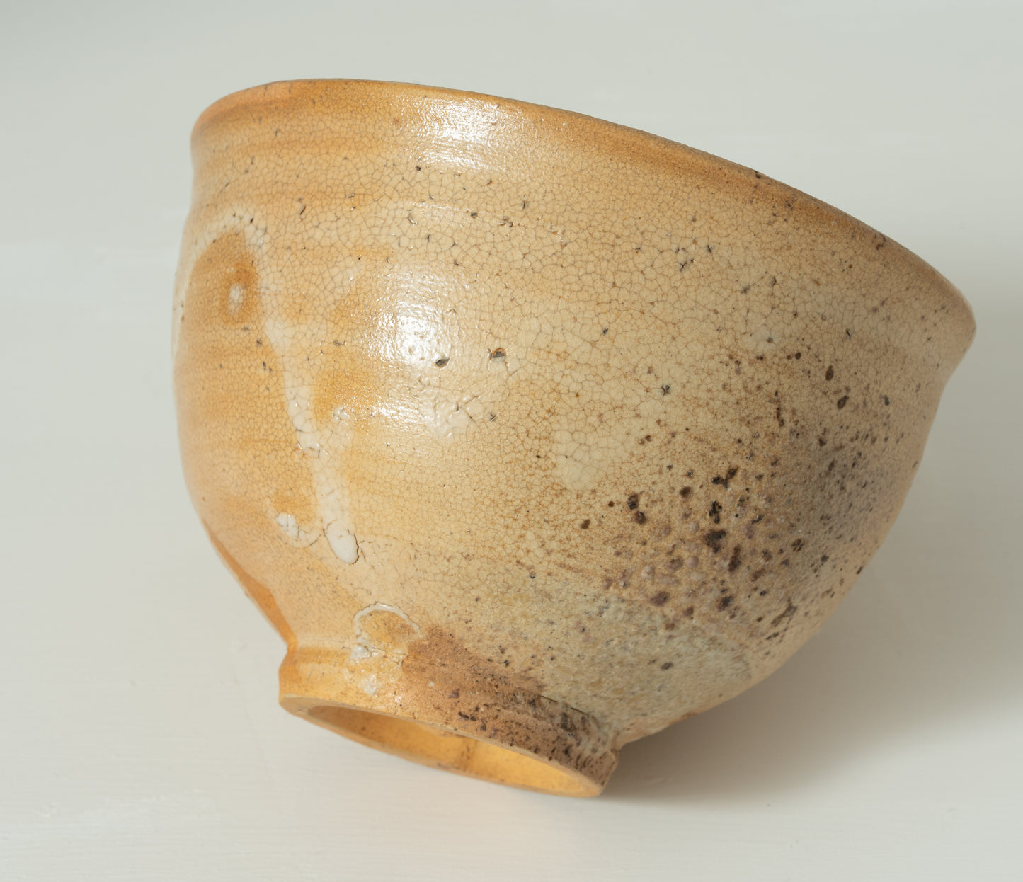 内村慎太郎　玉子手茶盌