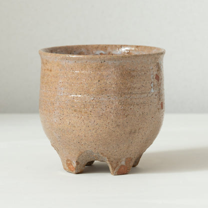 Tori Yoshino｜Hagi Daidou split foot tea bowl