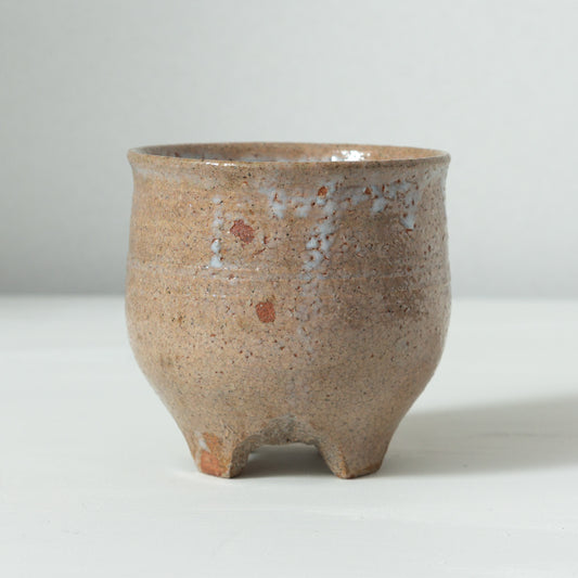 Tori Yoshino｜Hagi Daidou split foot tea bowl