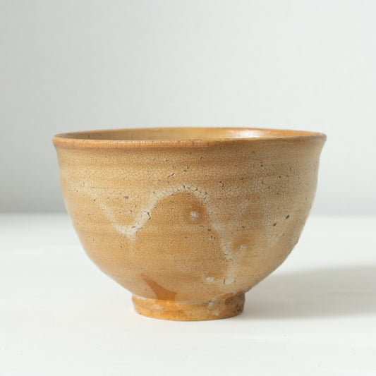 内村慎太郎　玉子手茶盌