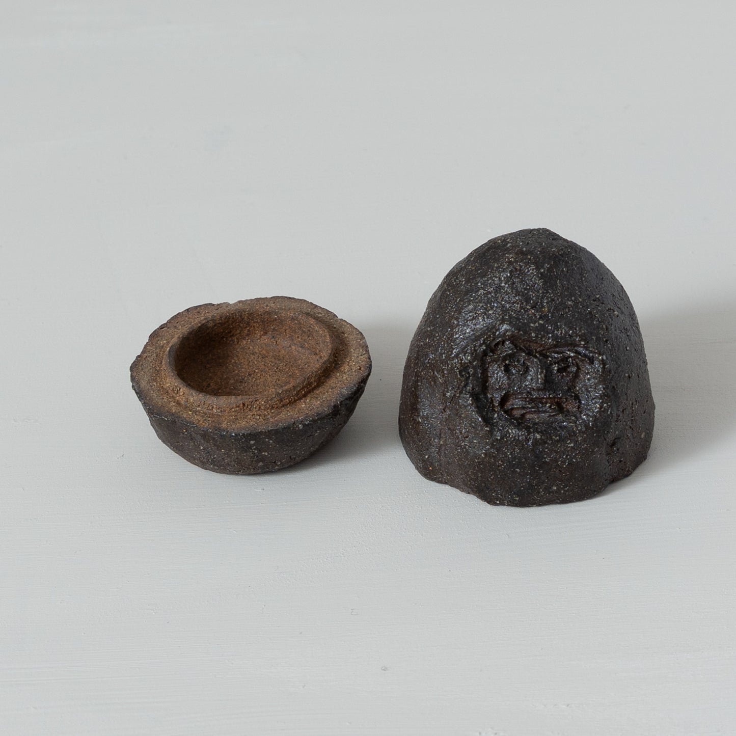 明賀亘史　達磨香合