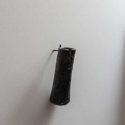 明賀亘史　黒唐津掛花入