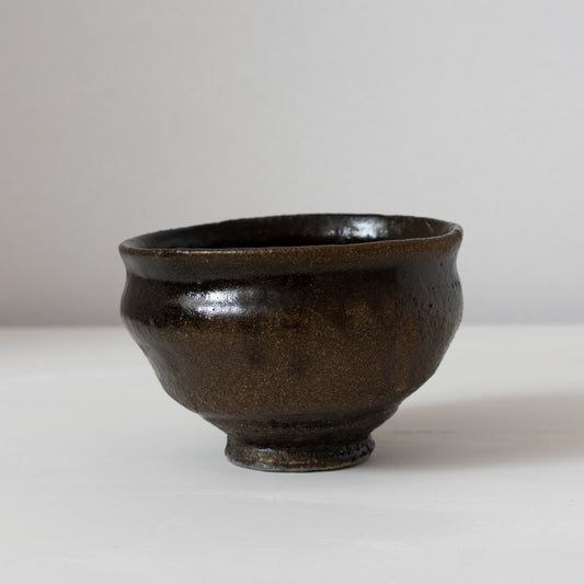 三藤るい　黒唐津茶碗